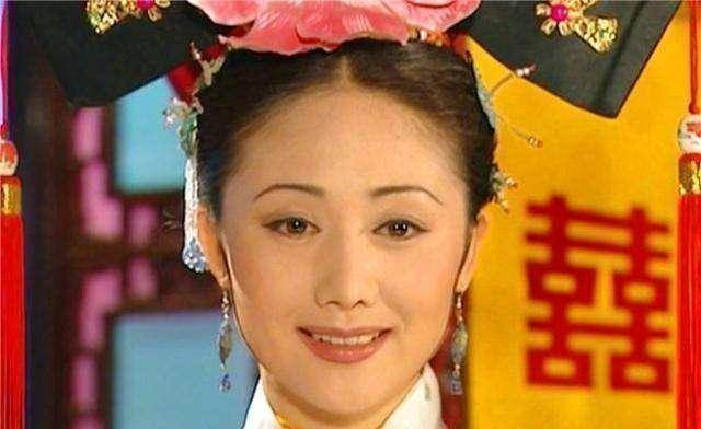 尔康花园大战令妃与普通版对比尔康花园中的秘密大战，令妃的挑战-第1张图片