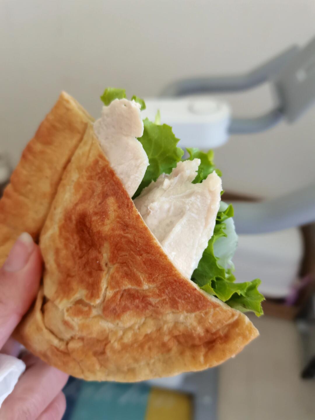 迈开腿尝尝你的草莓是什么感觉视频探索未知的滋味——迈开腿尝尝你的草莓之旅-第2张图片