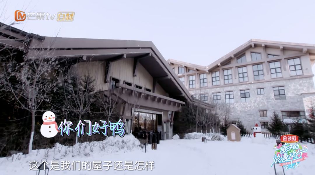 在自己家里玩朋友妻子家中的意外惊喜，与朋友妻子的独特体验-第1张图片