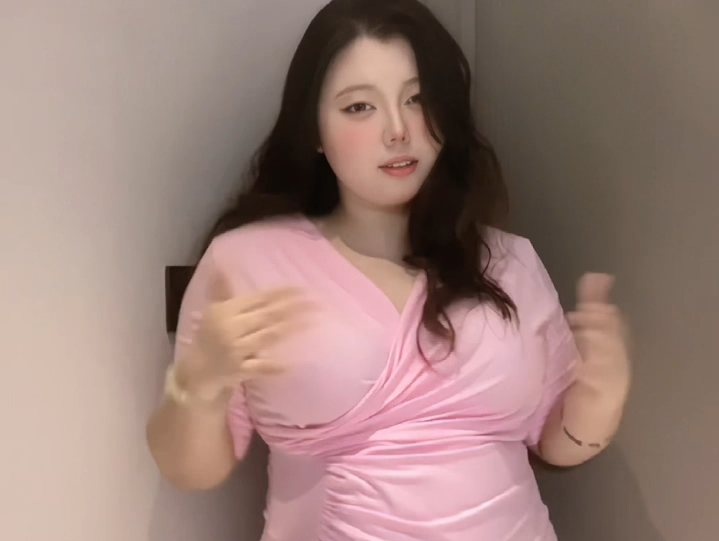喂奶姐BBWBBWHD，关于喂奶的深入探讨-第2张图片