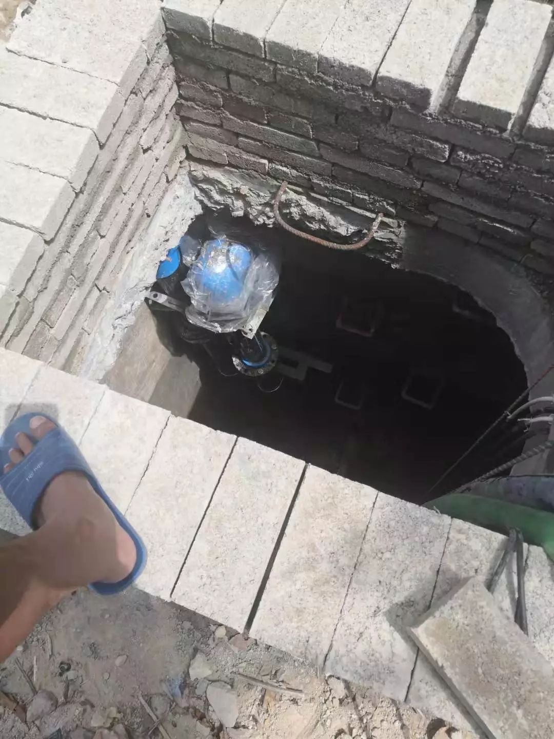 在学校课上做污污的事学校课堂上的不当行为，如何避免涉及污秽内容-第1张图片