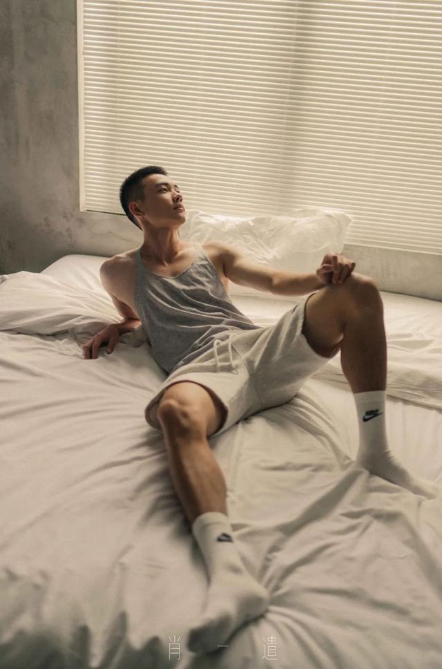 CHINESE男男体育生腹肌网探索中国体育生中的腹肌之美——CHINESE男男体育生腹肌网-第1张图片