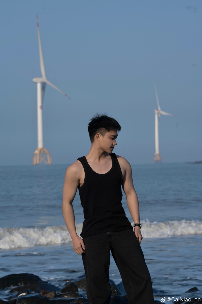 亚洲小鲜肉帅哥gary网站亚洲小鲜肉帅哥GARY，魅力四溢的青春偶像-第2张图片