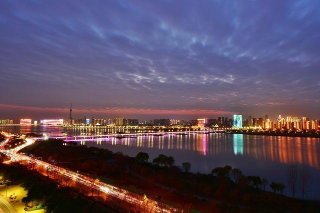 夜色导航夜色导航，探索未知的旅程-第2张图片