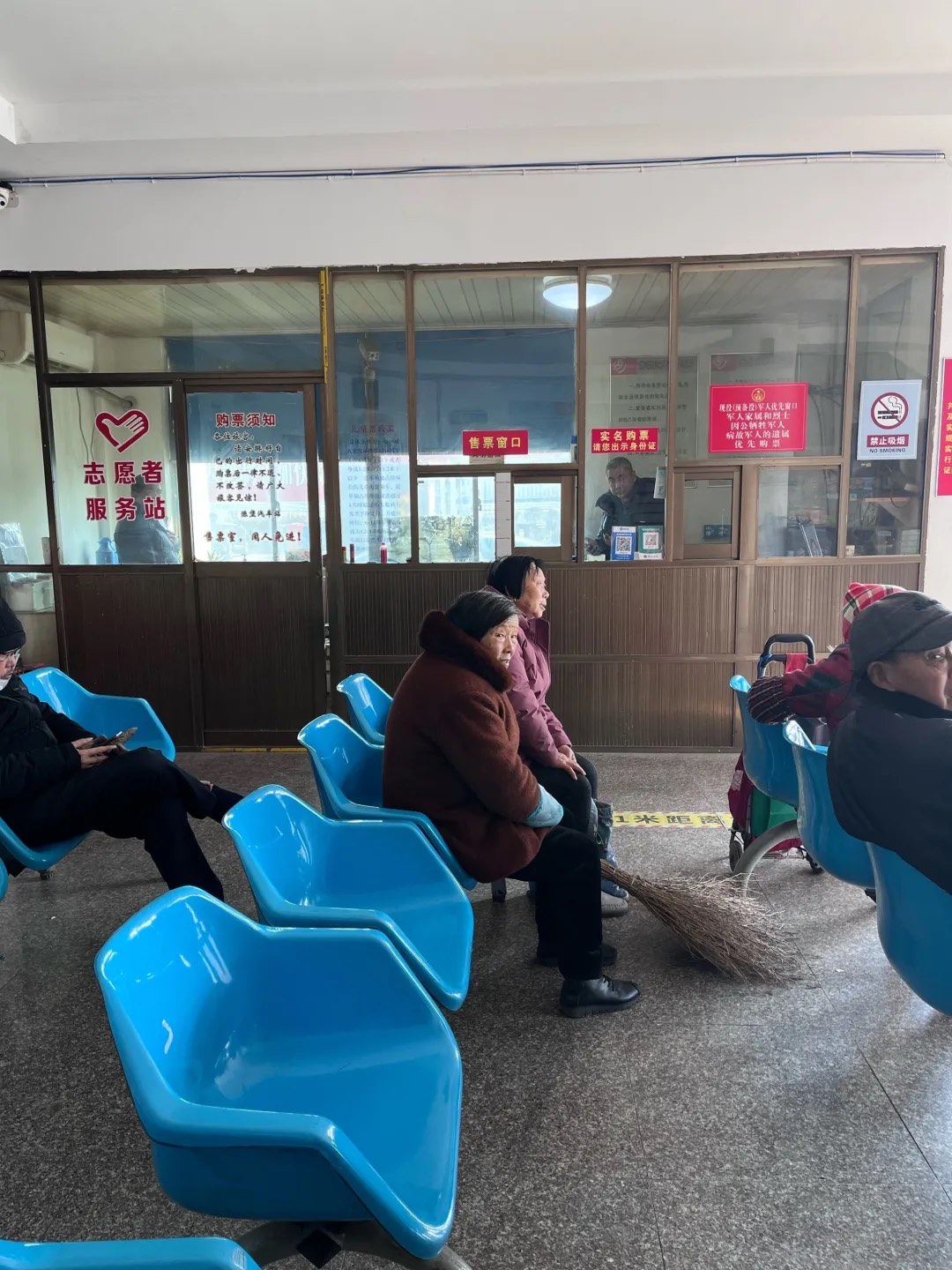 高德实时防疫地图下载高德实时防疫地图，疫情防控的智慧之眼-第1张图片