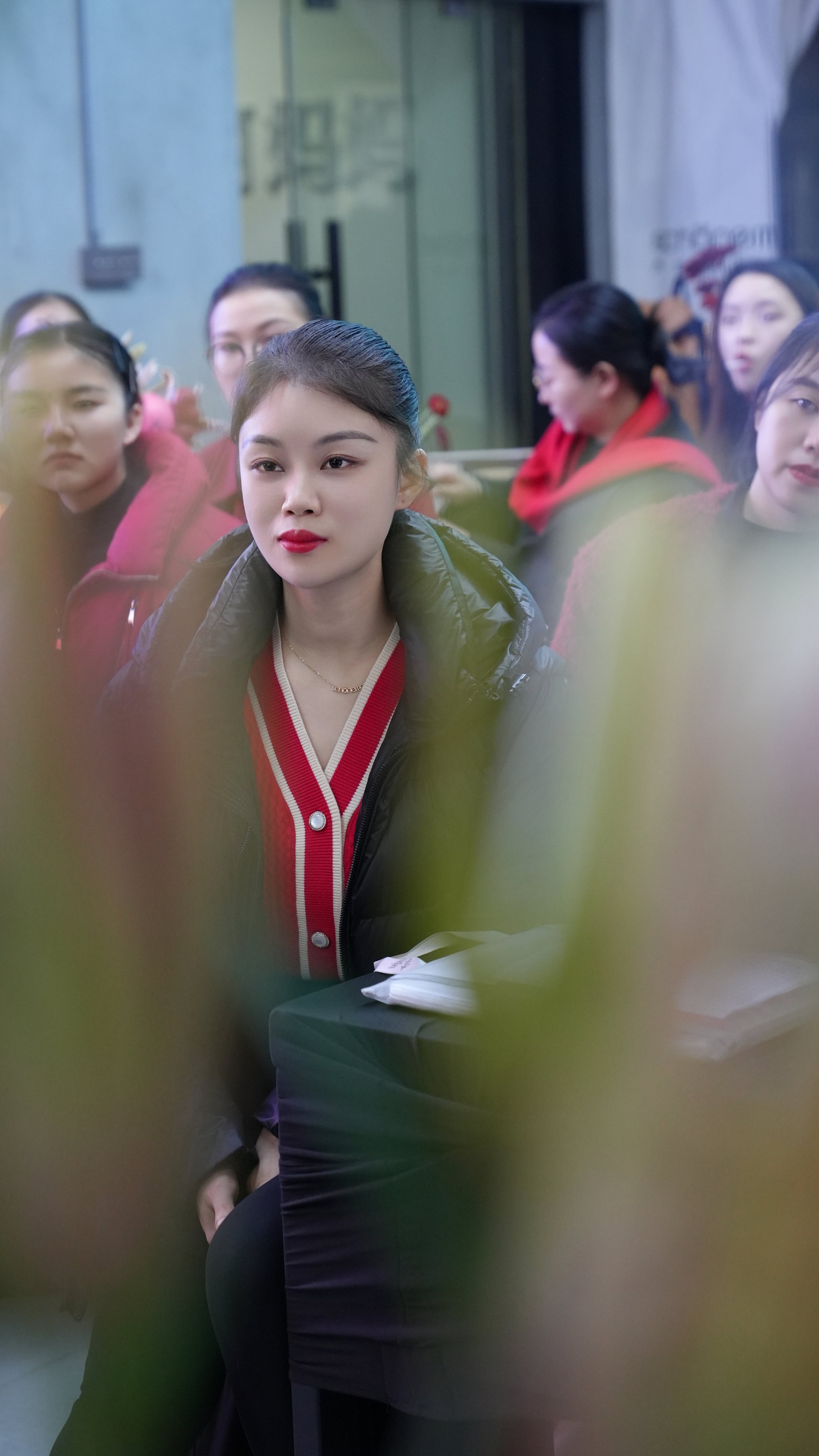 漂亮妈妈8在观有限中字美丽妈妈在观影中的独特魅力-第1张图片
